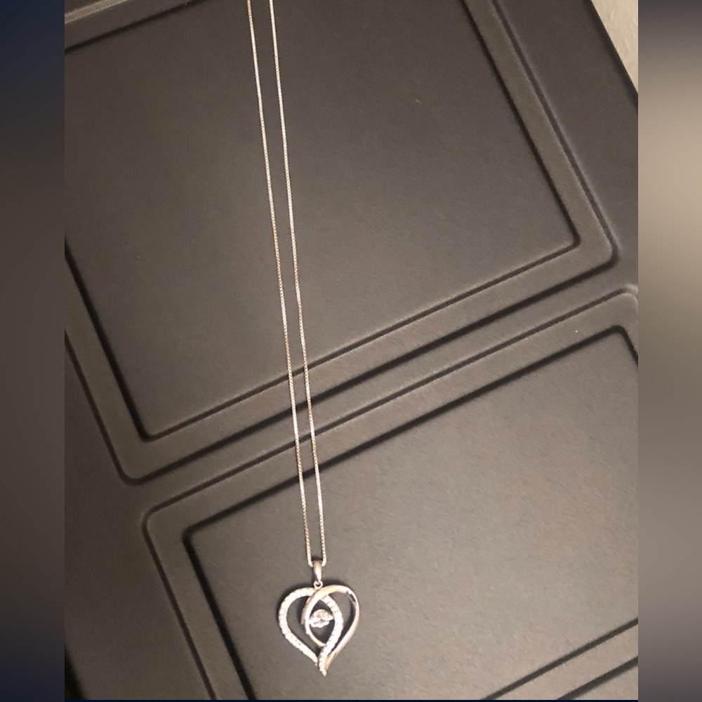 Sterling Silver Heart in motion necklace